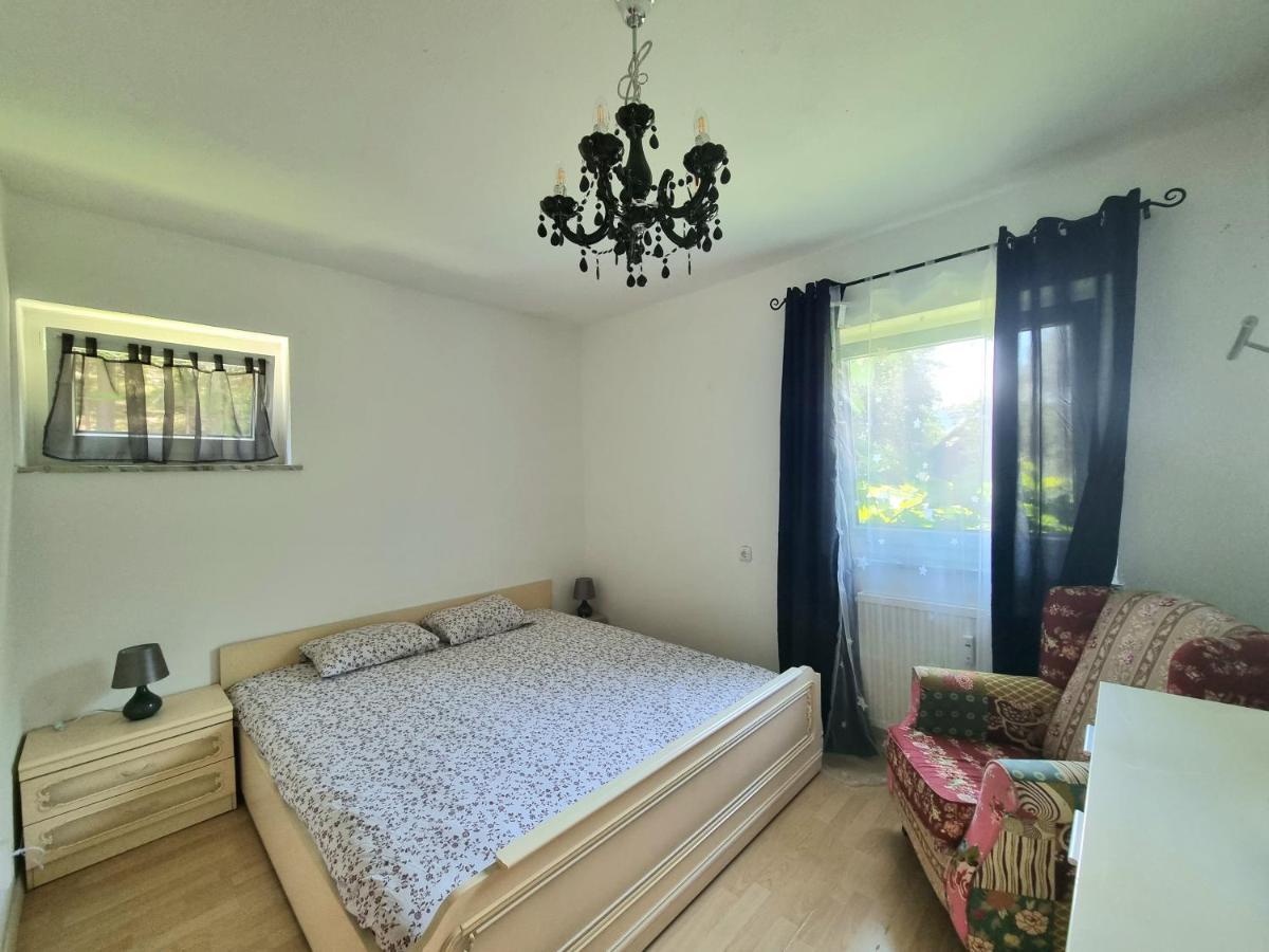 Lovely Spacious Apartment-80M2-Old Style-Tourist Area Rauth ภายนอก รูปภาพ