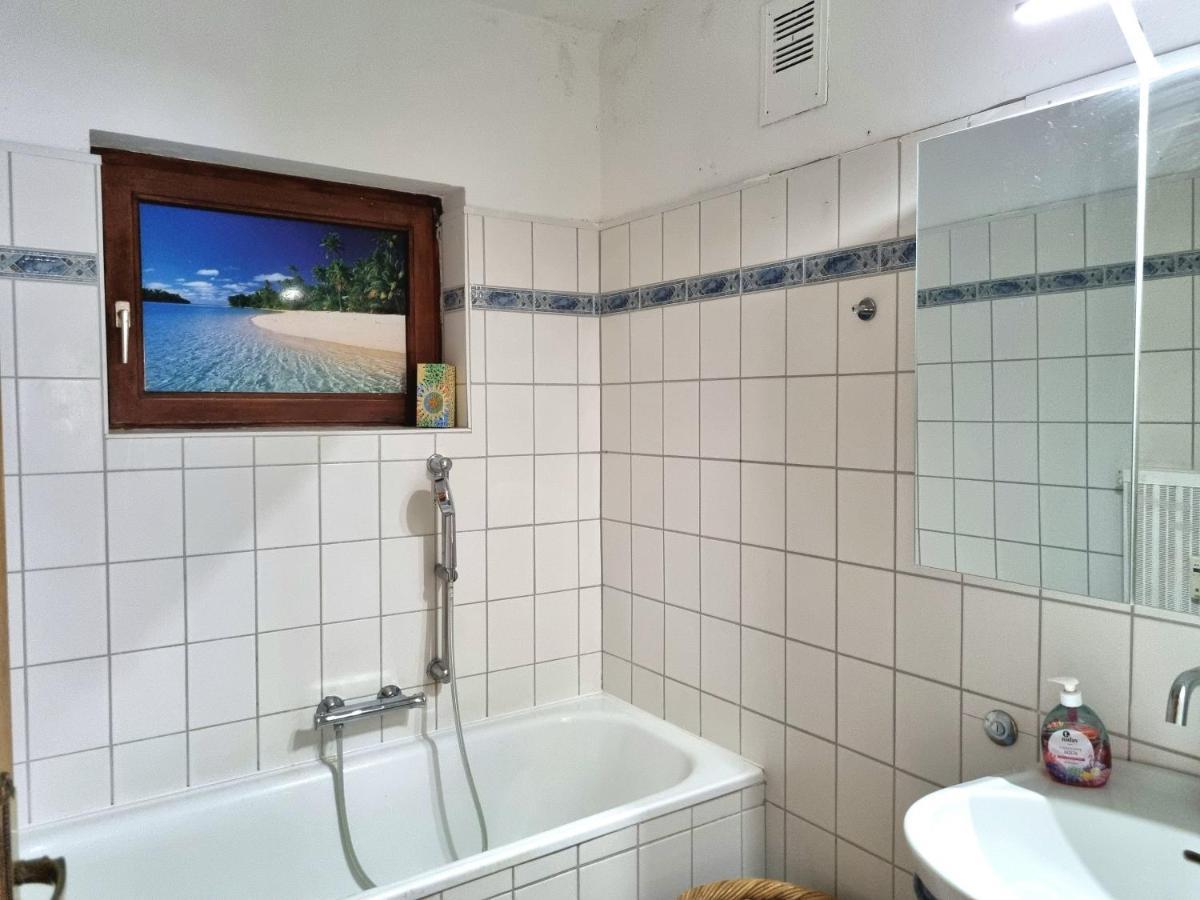 Lovely Spacious Apartment-80M2-Old Style-Tourist Area Rauth ภายนอก รูปภาพ